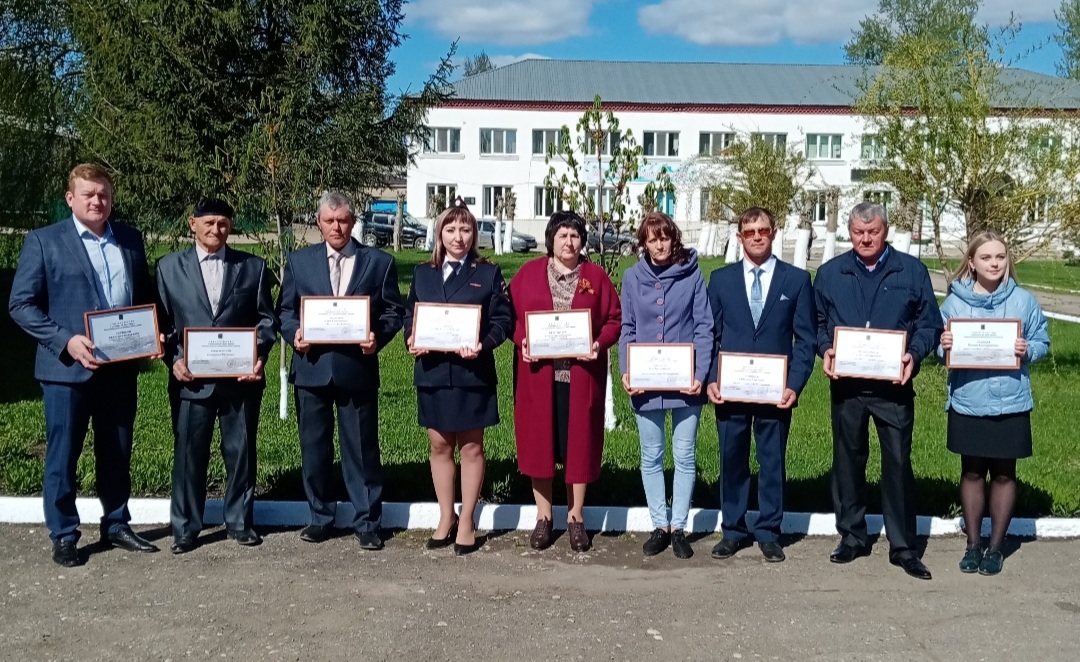 На Екатериновскую районную Доску Почёта внесены новые имена
